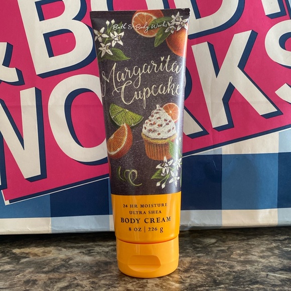 Bath & Body Works Margarita Cupcake - Picture 3 of 4